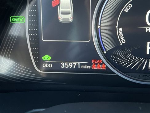 Used 2023 Lexus ES 300h w/ Premium Package image 13