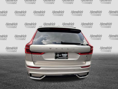 Used 2026 Volvo XC60 B5 Core AWD/4WD image 10