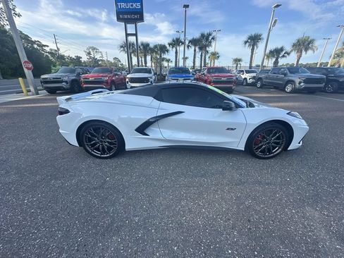 Used 2023 Chevrolet Corvette Stingray Premium Conv w/ Z51 Performance Package RWD image 17