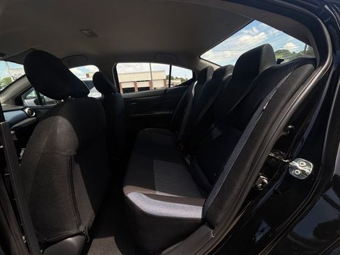 Used 2025 Nissan Versa SV FWD image 26
