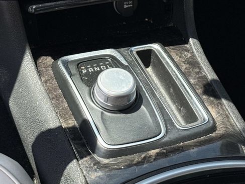 Used 2021 Chrysler 300 Touring L RWD image 15