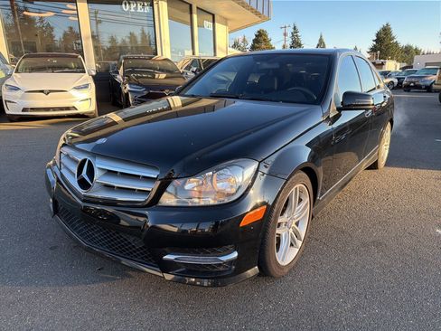 Used 2013 Mercedes-Benz C 250 Sedan image 1
