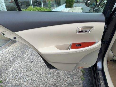 Used 2012 Lexus ES 350 FWD image 17