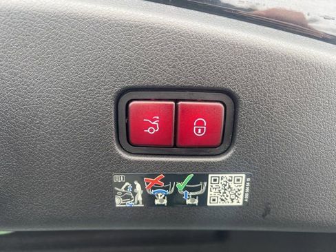 Used 2024 Mercedes-Benz CLE 53 AMG 4MATIC image 21