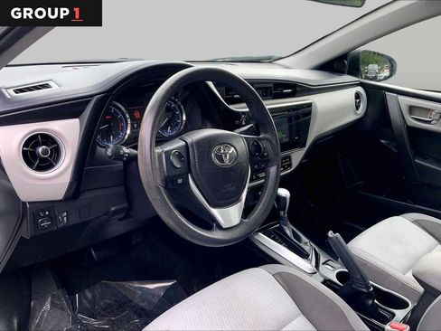 Certified 2018 Toyota Corolla LE FWD image 18