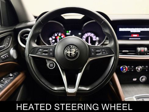 Used 2018 Alfa Romeo Stelvio Ti image 19
