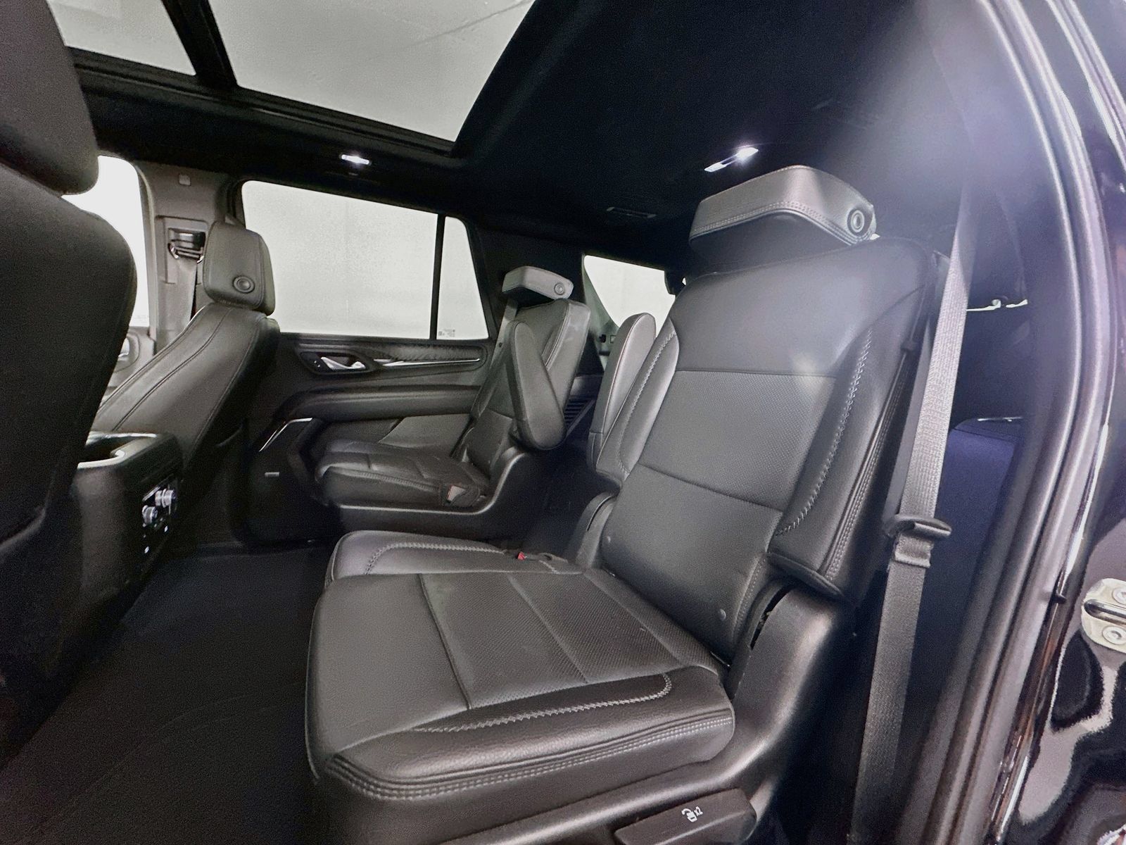 Used 2023 GMC Yukon Denali w/ Max Trailering Package AWD/4WD image 27