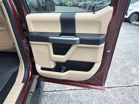 Used 2015 Ford F150 XLT image 15