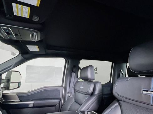 New 2026 Ford F350 Platinum w/ FX4 Off-Road Package image 26
