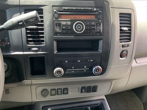 Used 2016 Nissan NV 3500 SV RWD image 33
