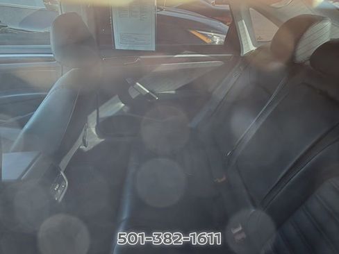 Used 2018 Volkswagen Passat 2.0T SEL Premium FWD image 3