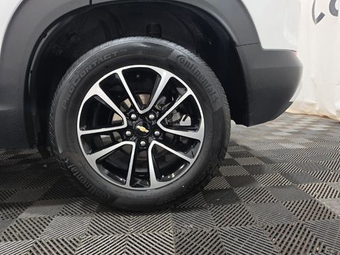 Used 2024 Chevrolet TrailBlazer LT w/ Convenience Package image 33