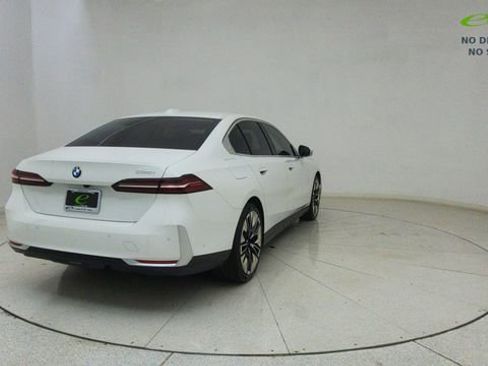 Used 2025 BMW 530i RWD image 71
