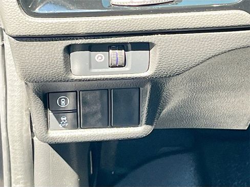 Used 2022 Honda Civic EX-L image 10