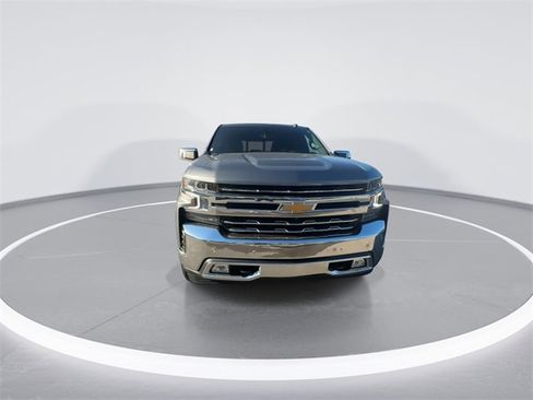 Used 2021 Chevrolet Silverado 1500 LTZ w/ LTZ Premium Package image 3