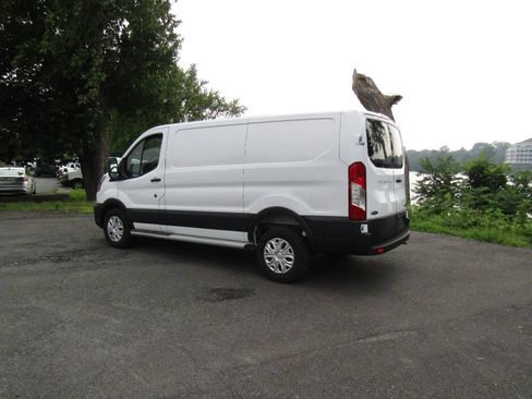 Used 2025 Ford Transit 250 Low Roof w/ Exterior Upgrade Package RWD image 4