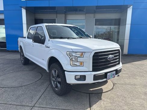 Used 2017 Ford F150 XLT w/ Equipment Group 302A Luxury image 2