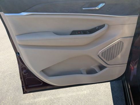 New 2026 Jeep Grand Cherokee Limited RWD image 9