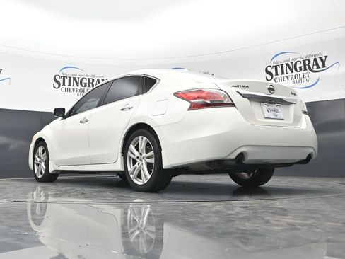 Used 2014 Nissan Altima 3.5 SL FWD image 33