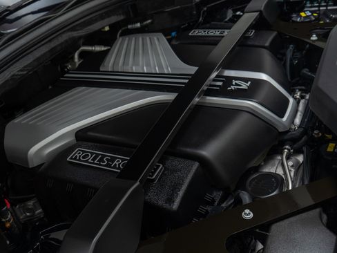 Used 2022 Rolls-Royce Cullinan image 46