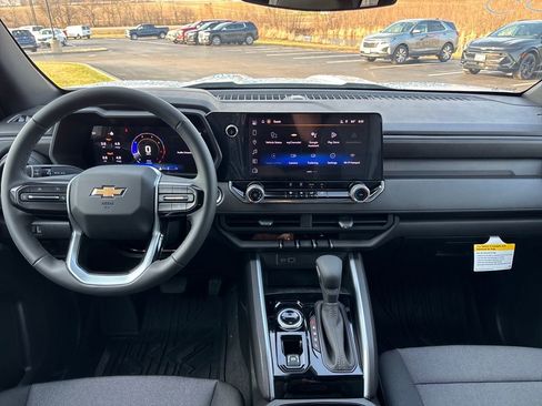 New 2026 Chevrolet Colorado W/T w/ WT Custom Package AWD/4WD image 9