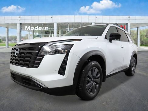 New 2026 Nissan Pathfinder SV AWD/4WD image 1
