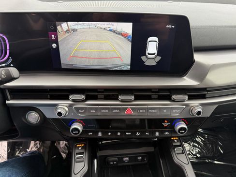 Used 2025 Kia Telluride S image 33
