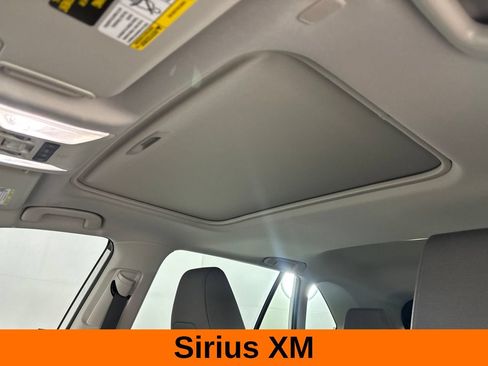 Used 2025 Toyota RAV4 XLE w/ Convenience Package FWD image 12