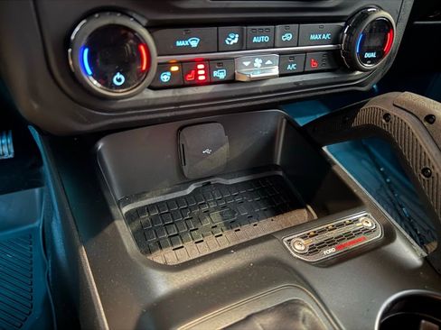 Used 2024 Ford Bronco Raptor image 19