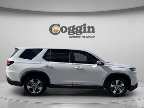 Used 2023 Honda Pilot EX-L image 7