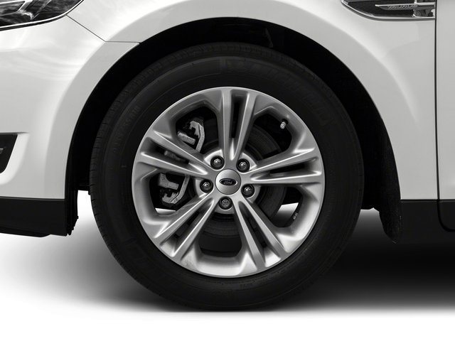 Used 2016 Ford Taurus SE FWD image 11