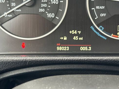 Used 2017 BMW 320i Sedan image 26