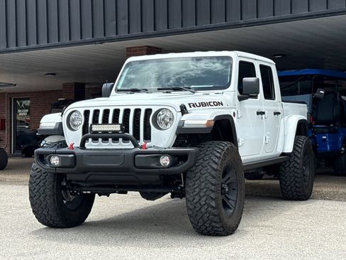 Used 2021 Jeep Gladiator Rubicon w/ Auxiliary Switch Group AWD/4WD image 3