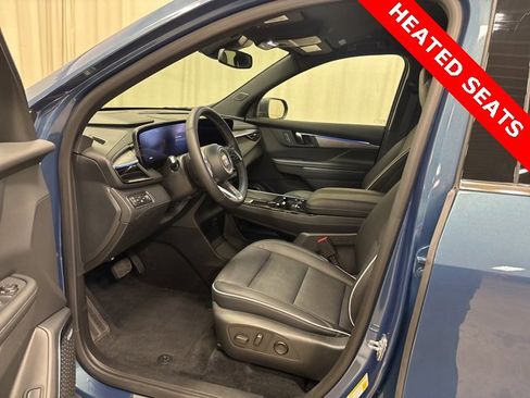 Used 2025 Buick Enclave Preferred image 16