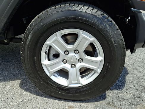 Used 2021 Jeep Wrangler Unlimited Sport AWD/4WD image 8