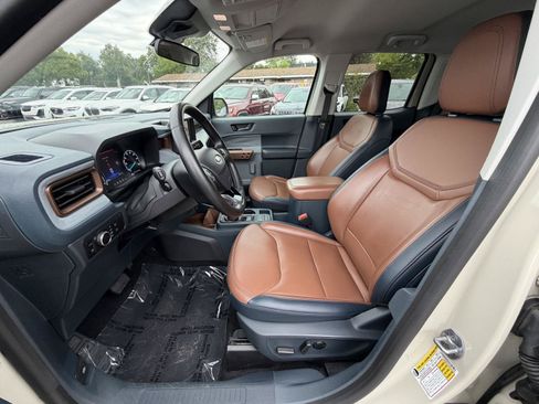 Used 2024 Ford Maverick Lariat FWD image 9