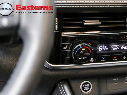 Used 2023 Nissan Rogue SL w/ SL Premium Package image 20