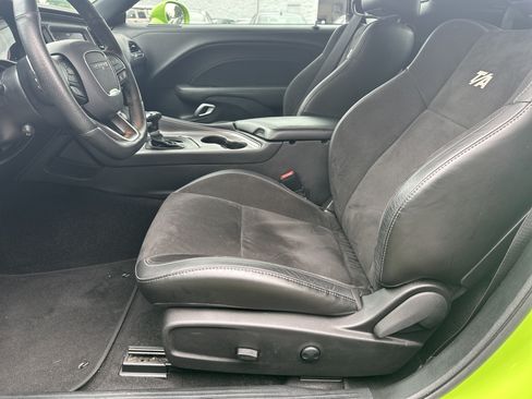 Used 2023 Dodge Challenger R/T Scat Pack RWD image 11