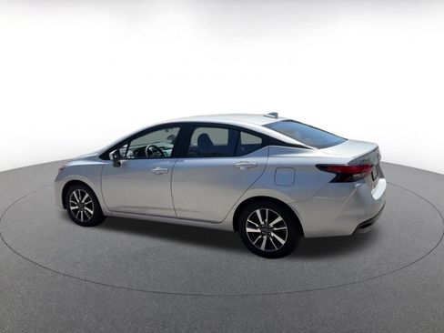 Used 2025 Nissan Versa SV FWD image 8