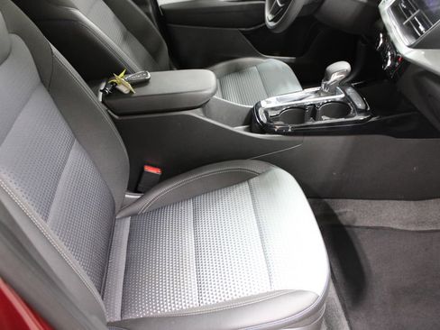 Used 2025 Chevrolet Trax LT image 18