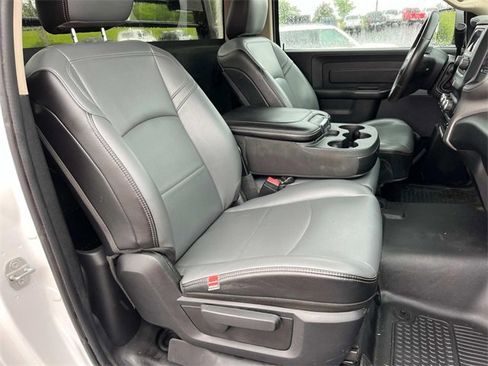 Used 2020 RAM 5500 Tradesman w/ Chrome Appearance Group image 17