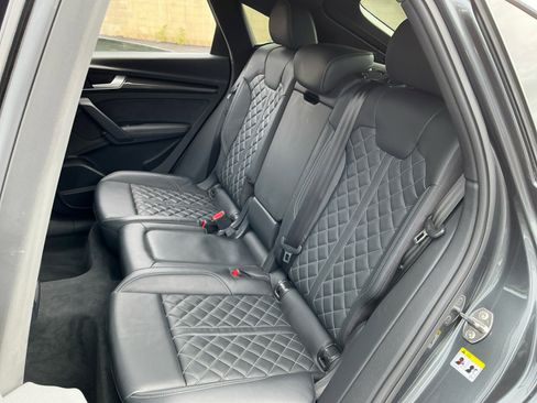 Used 2022 Audi SQ5 Premium Plus w/ Premium Plus Package image 19