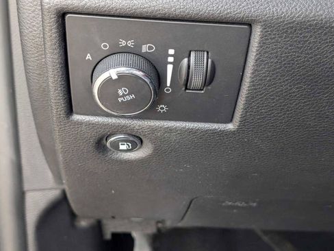 Used 2019 Jeep Grand Cherokee Limited w/ Luxury Group II image 15