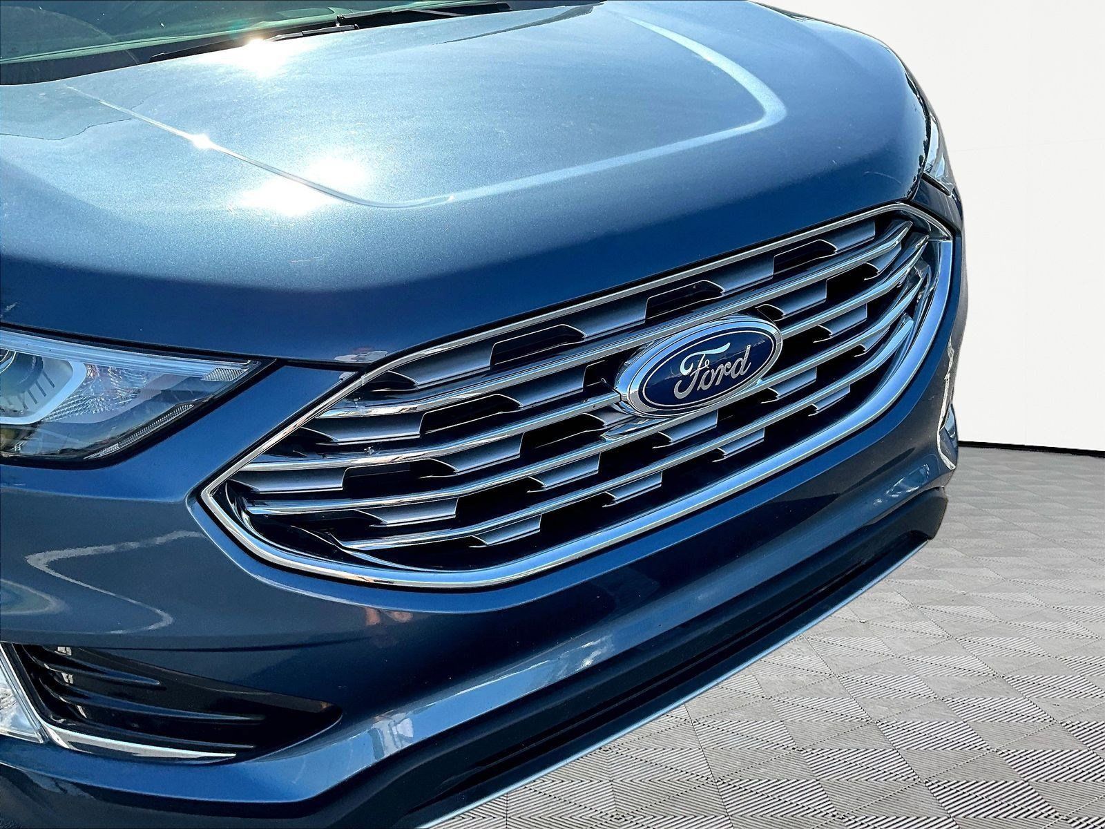 Used 2019 Ford Edge SEL w/ Equipment Group 201A AWD/4WD image 30