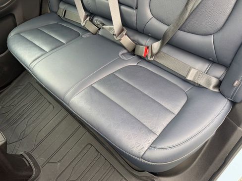 Used 2023 Chevrolet Bolt EUV LT w/ Convenience Package FWD image 40