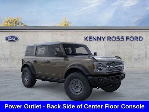 New 2025 Ford Bronco Badlands image 7