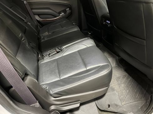 Used 2017 GMC Yukon SLE w/ SLE Value Package RWD image 16