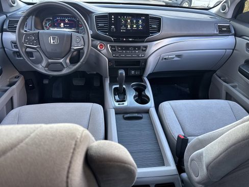 Used 2019 Honda Pilot EX image 16