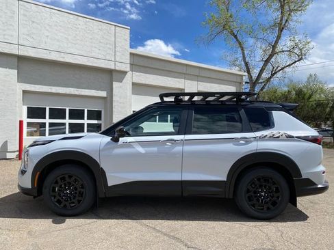 New 2026 Mitsubishi Outlander Trail Edition AWD/4WD image 2