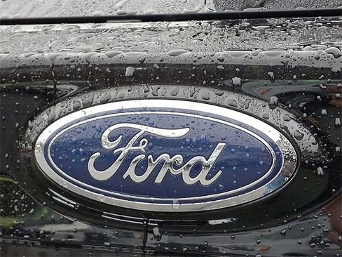 Used 2024 Ford Edge SEL image 29